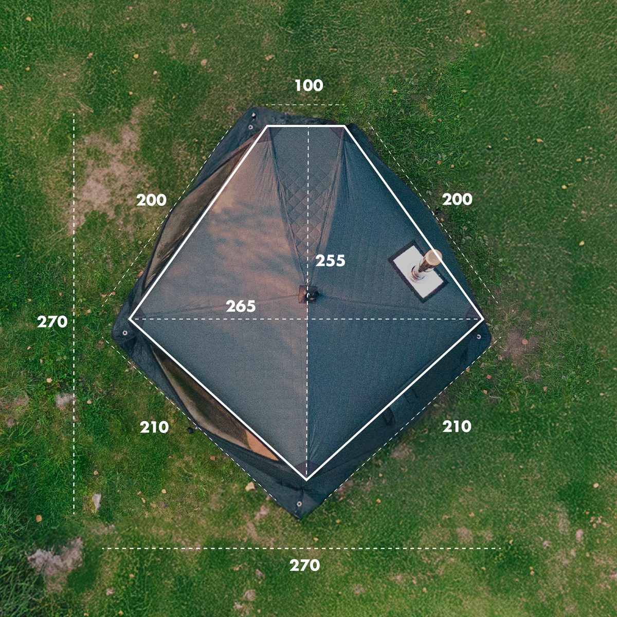 Dimenations of the Bast Naver Sauna tent (2-4 people) with dimensions marked on a grassy background